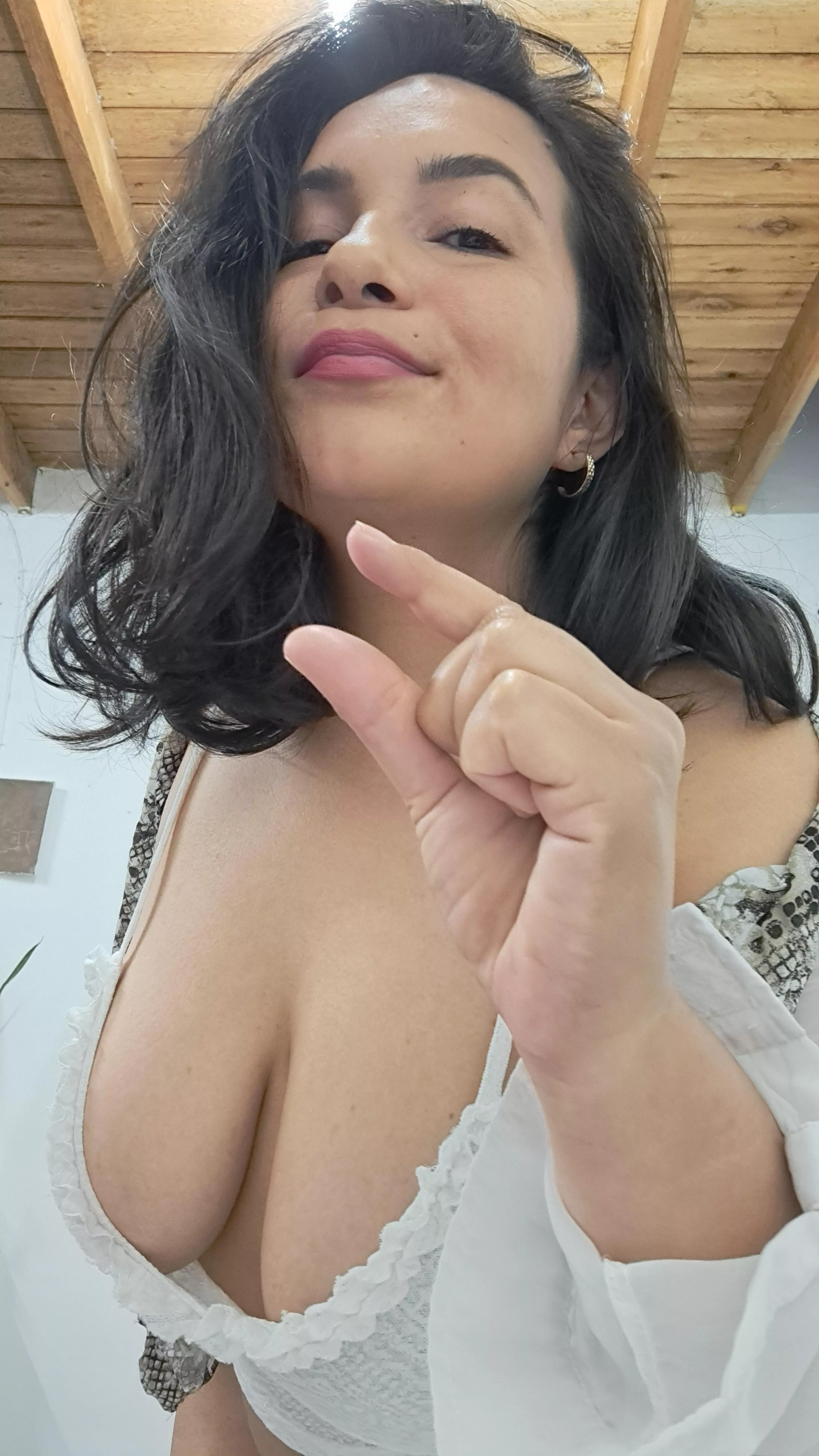 What object can you compare that cock to? 