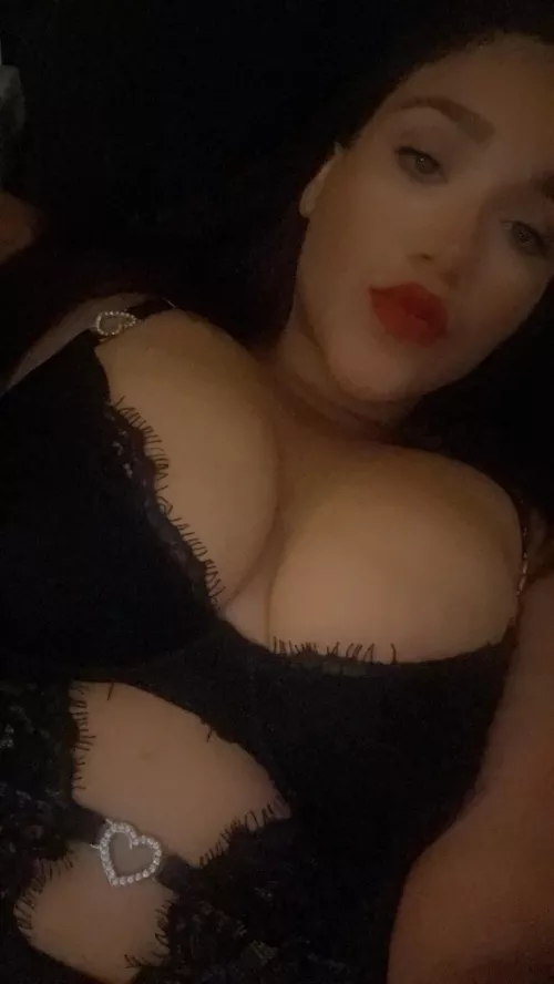 Who’s up with me ? Come over ? 