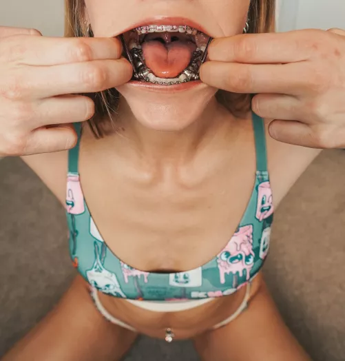 Wish this was someone else’s hands stretching my cheeks out