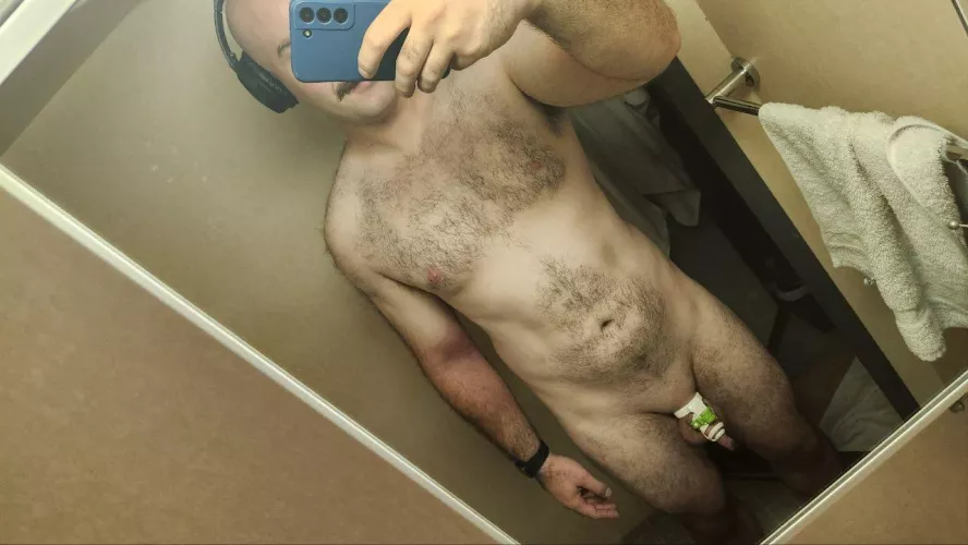 Would I look better with abs? 🫣