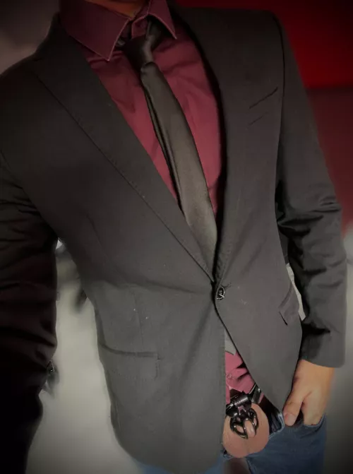 Yes, he’s ALWAYS locked 🔐😘