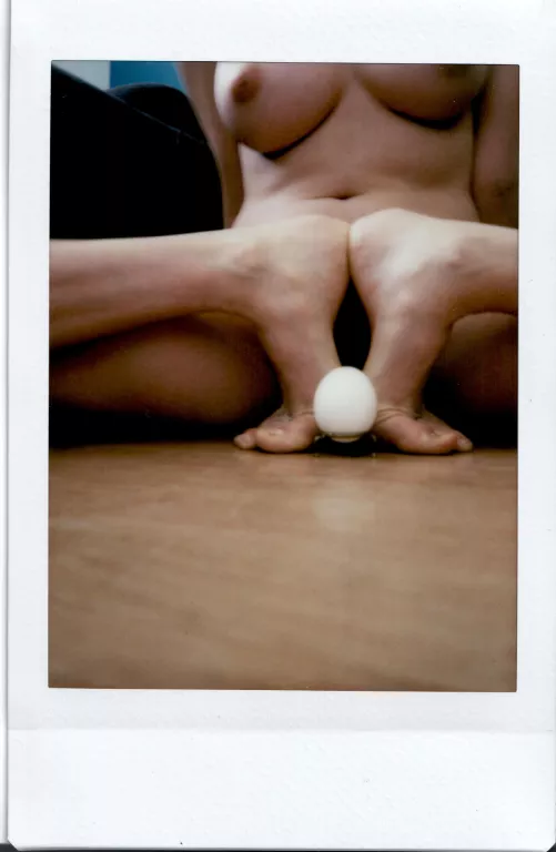 Yoga with egg - Instax 90