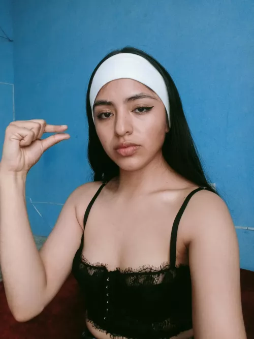 Your cock doesn't even exceed 6 inches when hard,it's right?