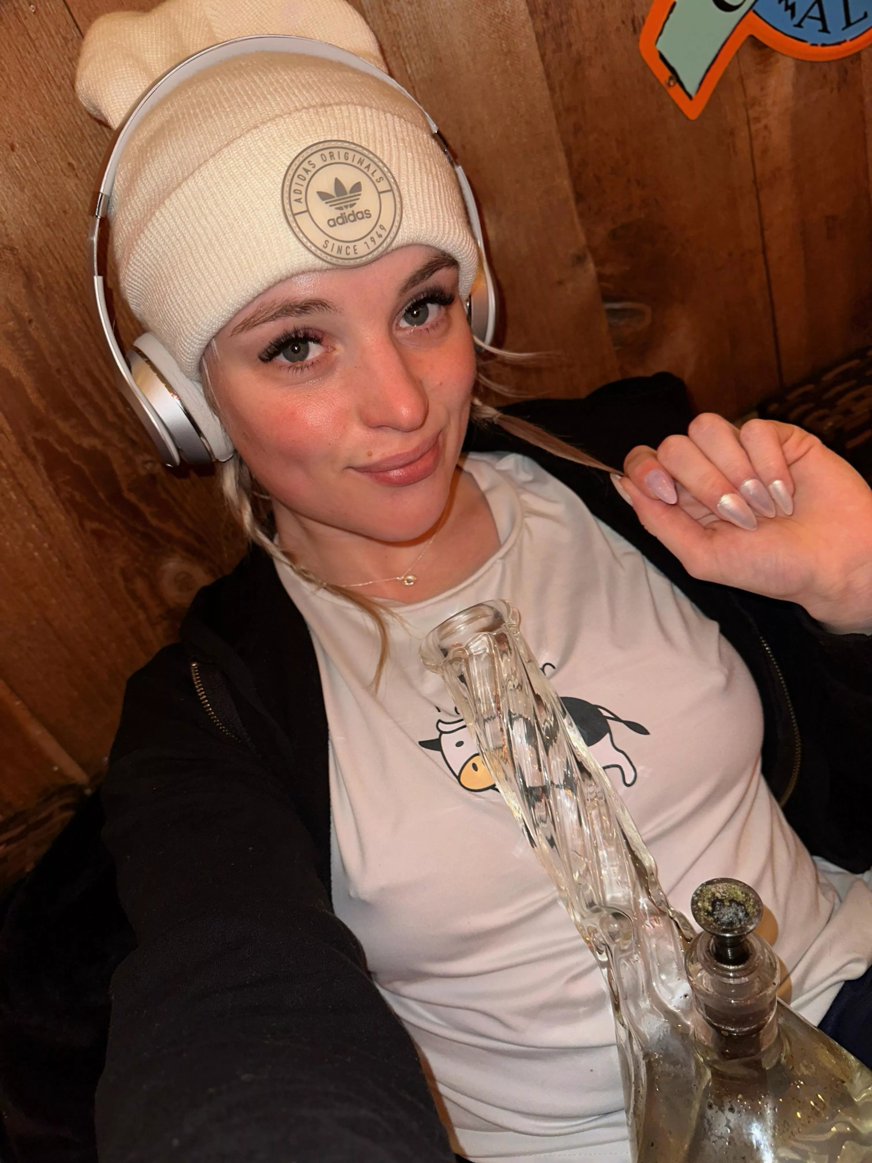 Your fav stoner girl 😆 