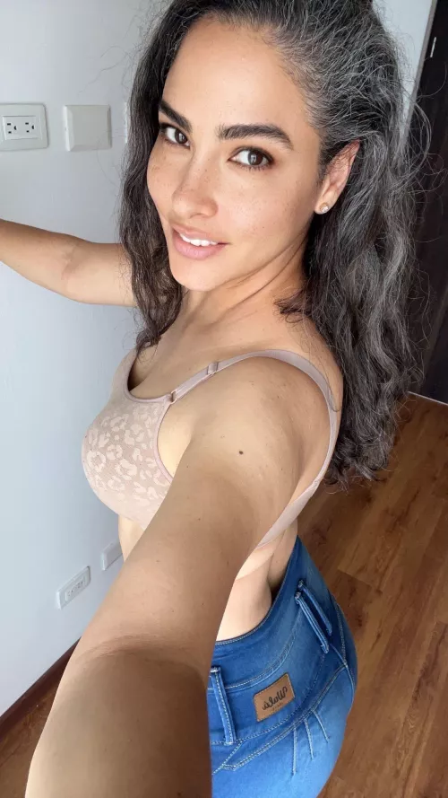 Your Spanish house wife 