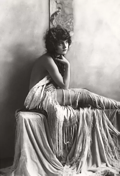 Ziegfeld girl