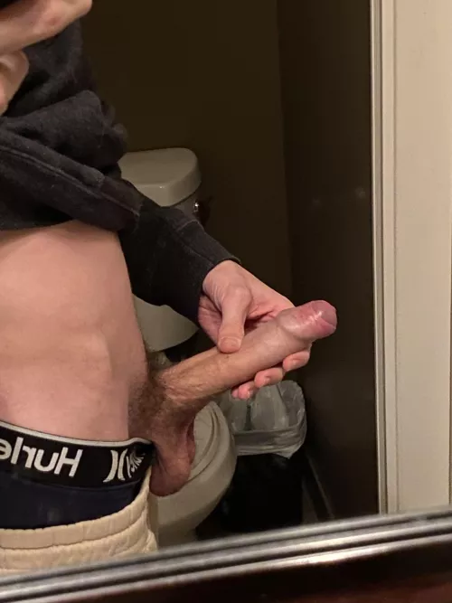 18 [M4A] 6’3 8” BWC Available from Vancouver to Chilliwack for Hookups/Breeding