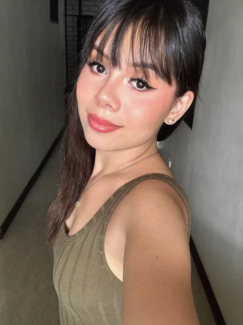 19 [F4M] single for so long, I;m really open-minded so dont be shy.. 