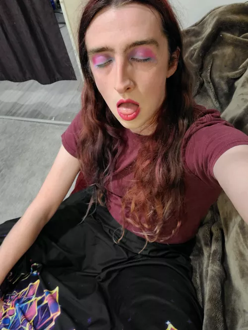 25M4F Femboy looking for fun in Vernon