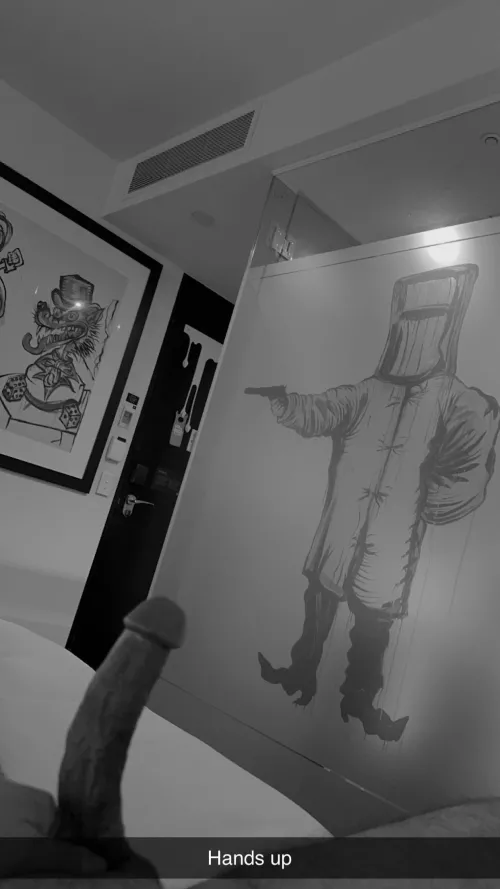 26M 4 F - Ned Kelly has me at gunpoint—send help!! 