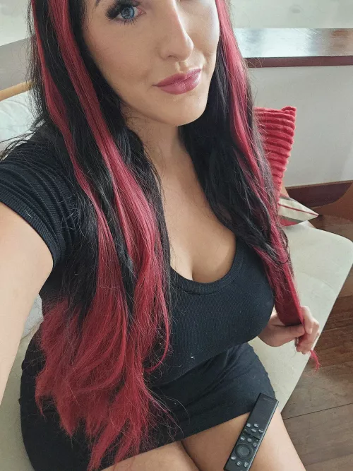 27F single and ready for a fun adventure or fun conversation