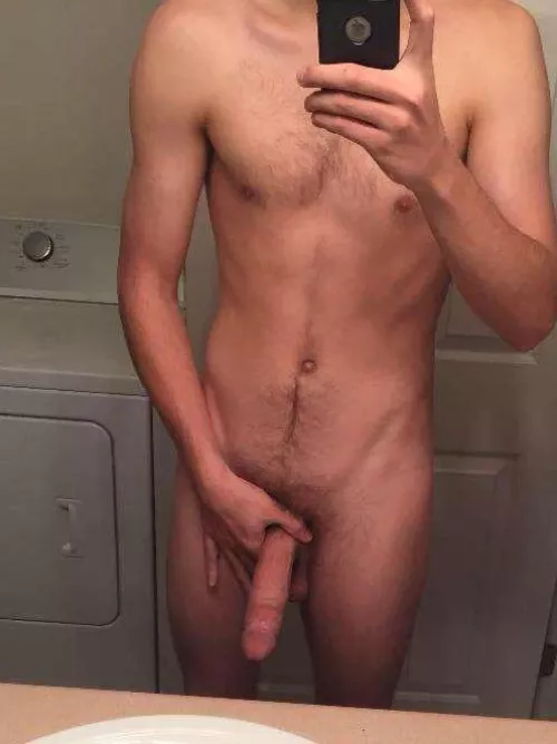 30 M4F, 6’5, 200 lb, bwc in Logan square. Come take it for a spin
