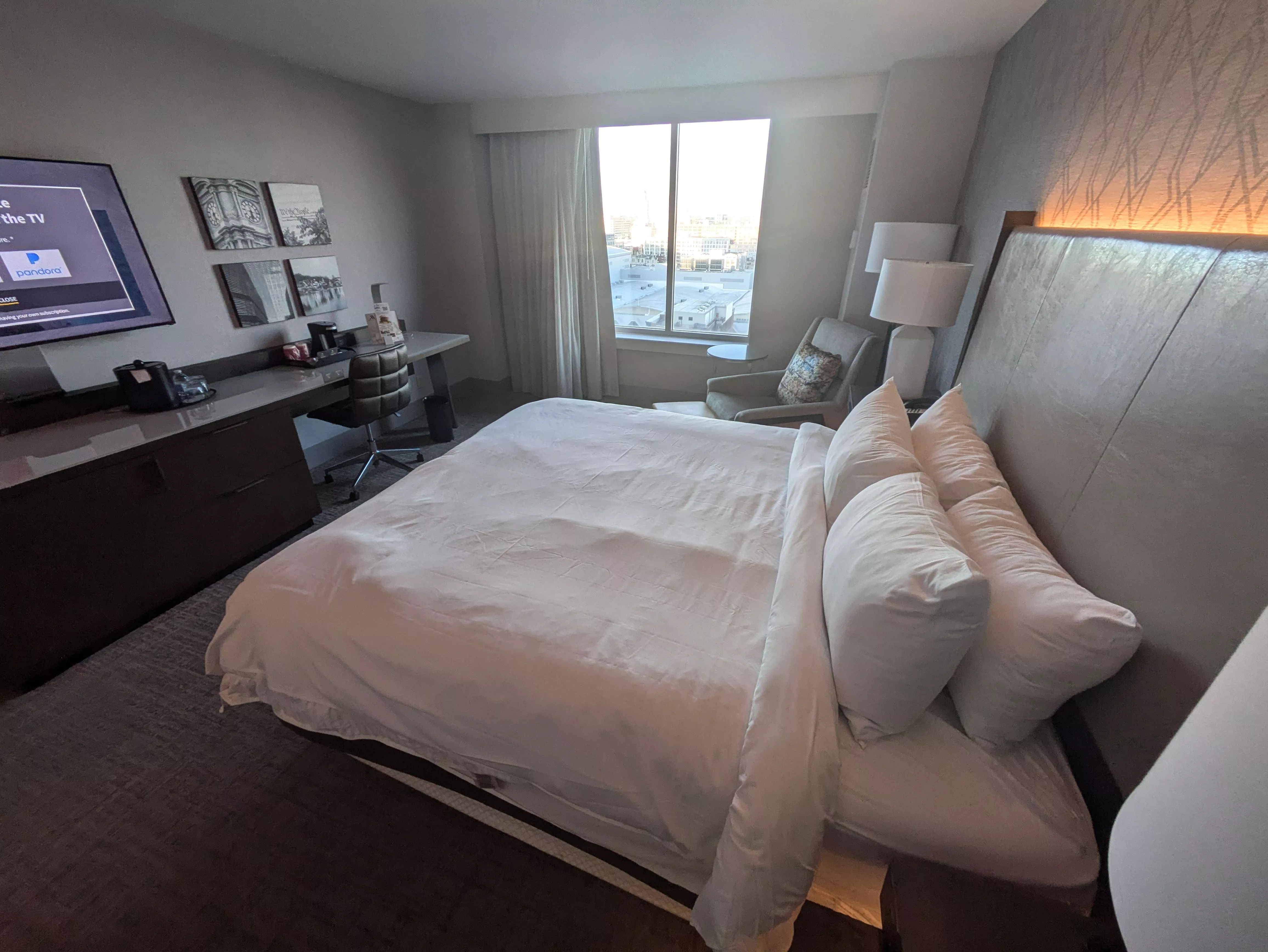 32 [M4F] #CenterCity, exotic European Doctor in town....are you due for a FUN checkup?