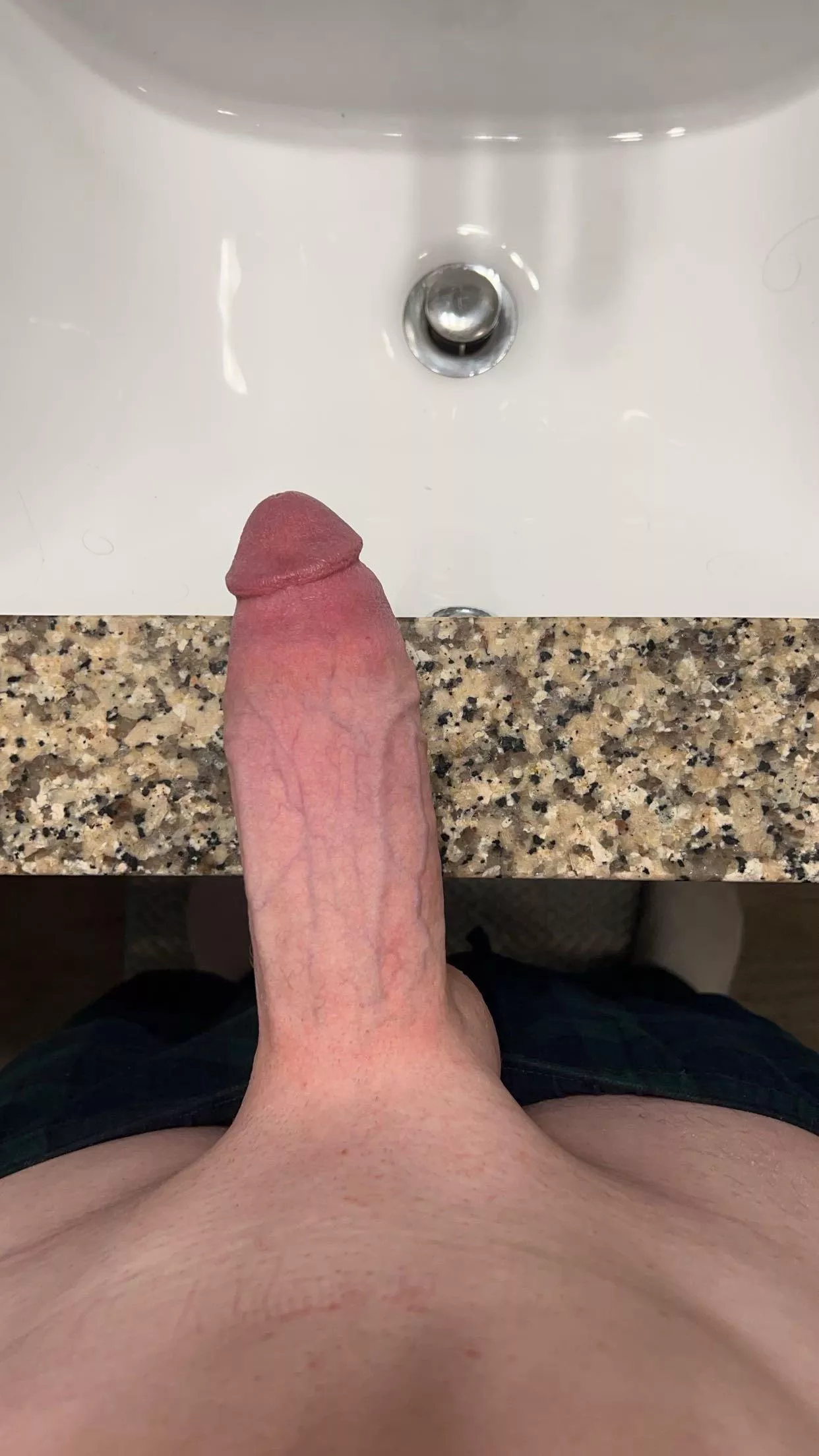 Anyone want to jerk off with me???