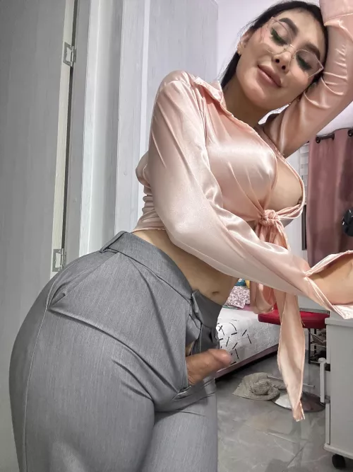 Are you saying yes to getting topped by a shemale?