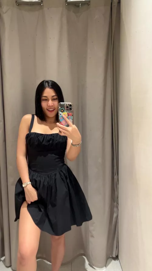 Caught in the mirror moment! Do you think this is my color?