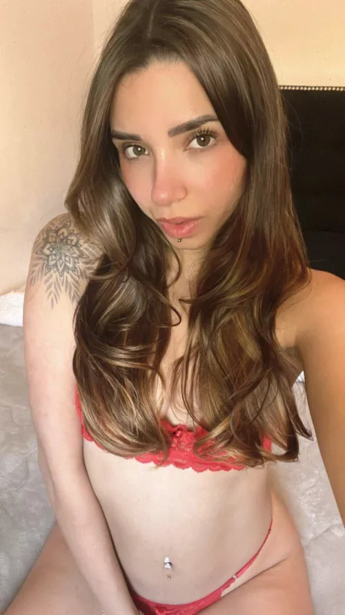 Comment for some nudes 