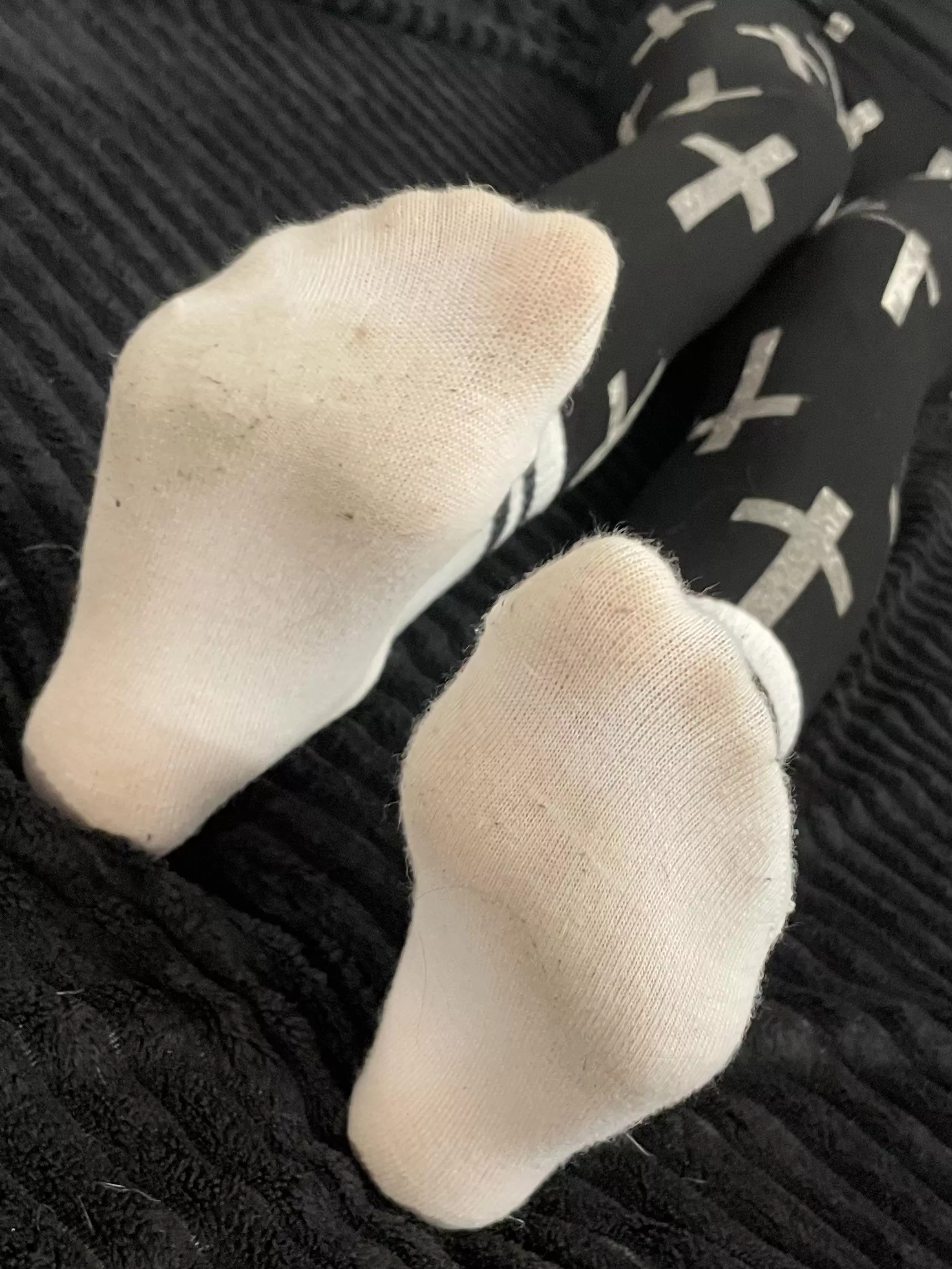 do u wanna smell emo girl socks? 