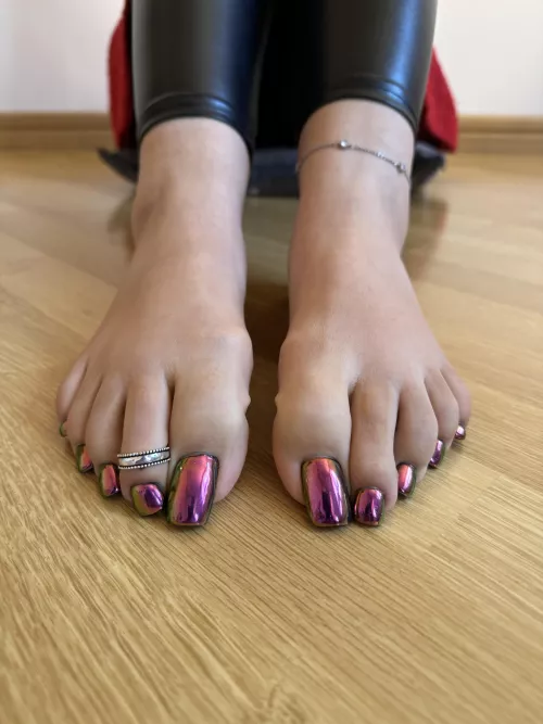 Do you like my long toenails?