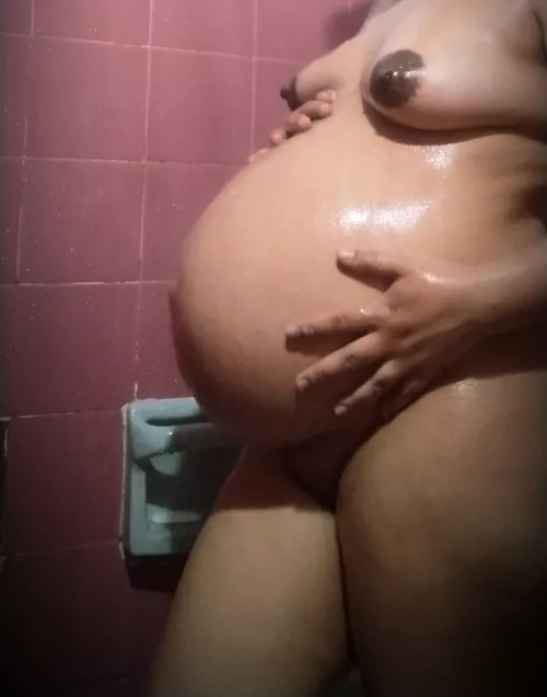 Does my pregnant titts make you hard?