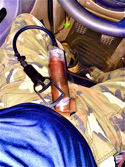 Driving pumping with ring 💍 on . Love it 