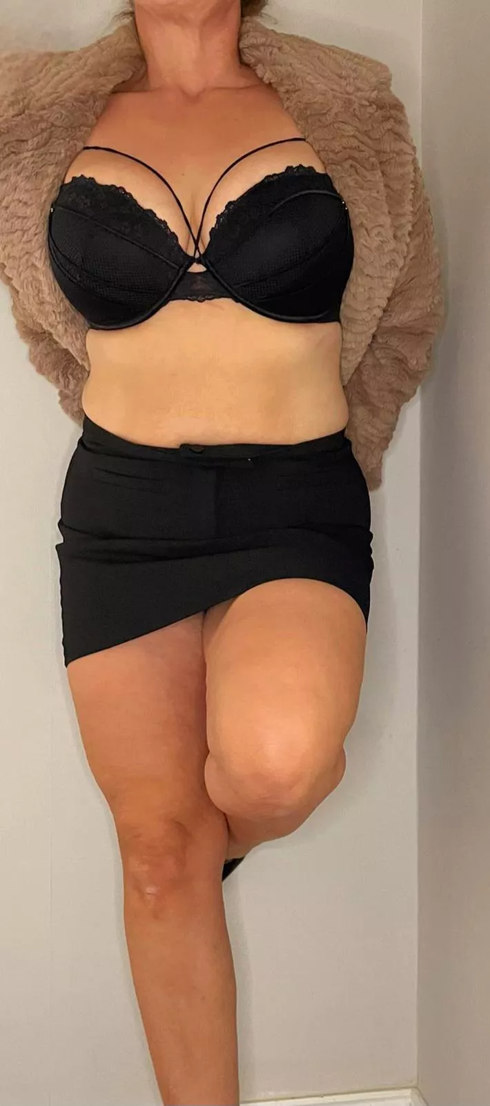 F46 I always get hot in a coat...best leave the jumper at home