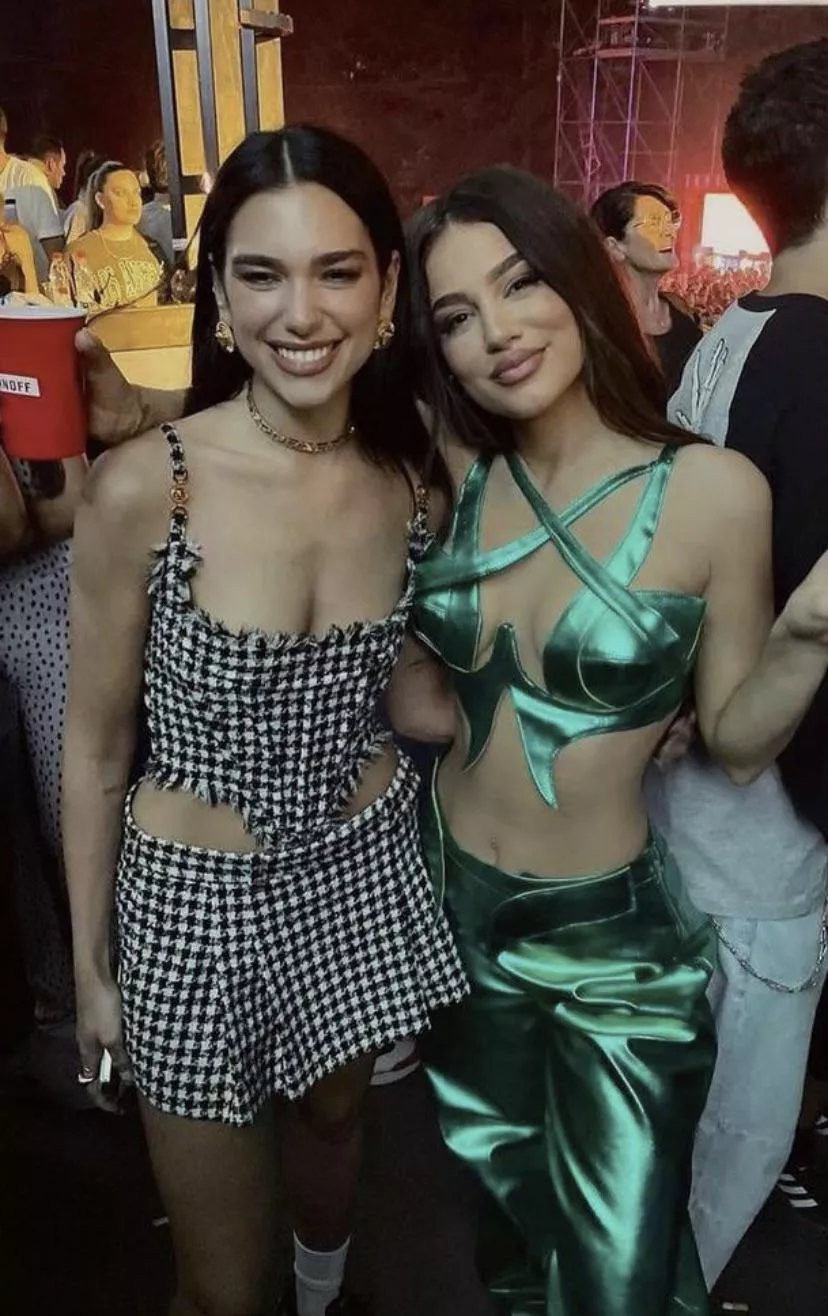 [F4M] [F4F] Celebrity Bondage Airline (looking for a detailed roleplay partner, won’t respond to low effort.)