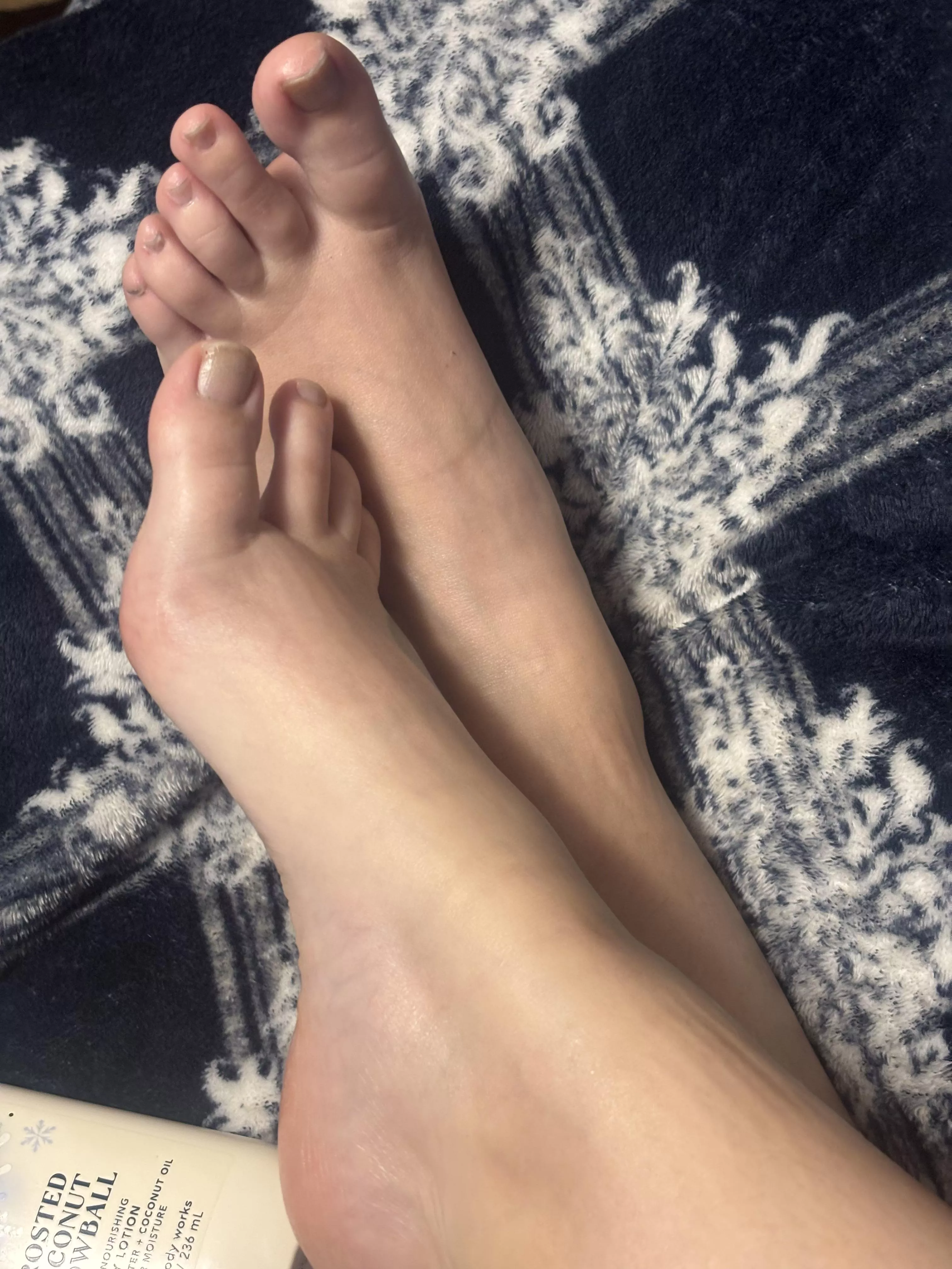 #feetfinder @slendersolesx  https://app.feetfinder.com/userProfile/SlendersolesX