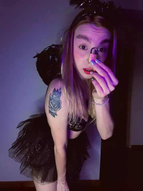 For this Halloween party my challenge is to lock you up for the long term! do you accept?