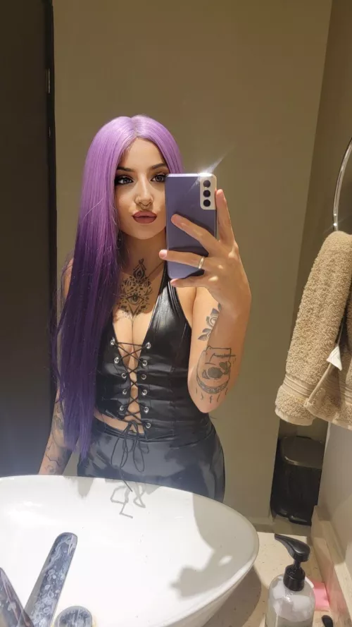 Give to the urge; I want new hair and outfits