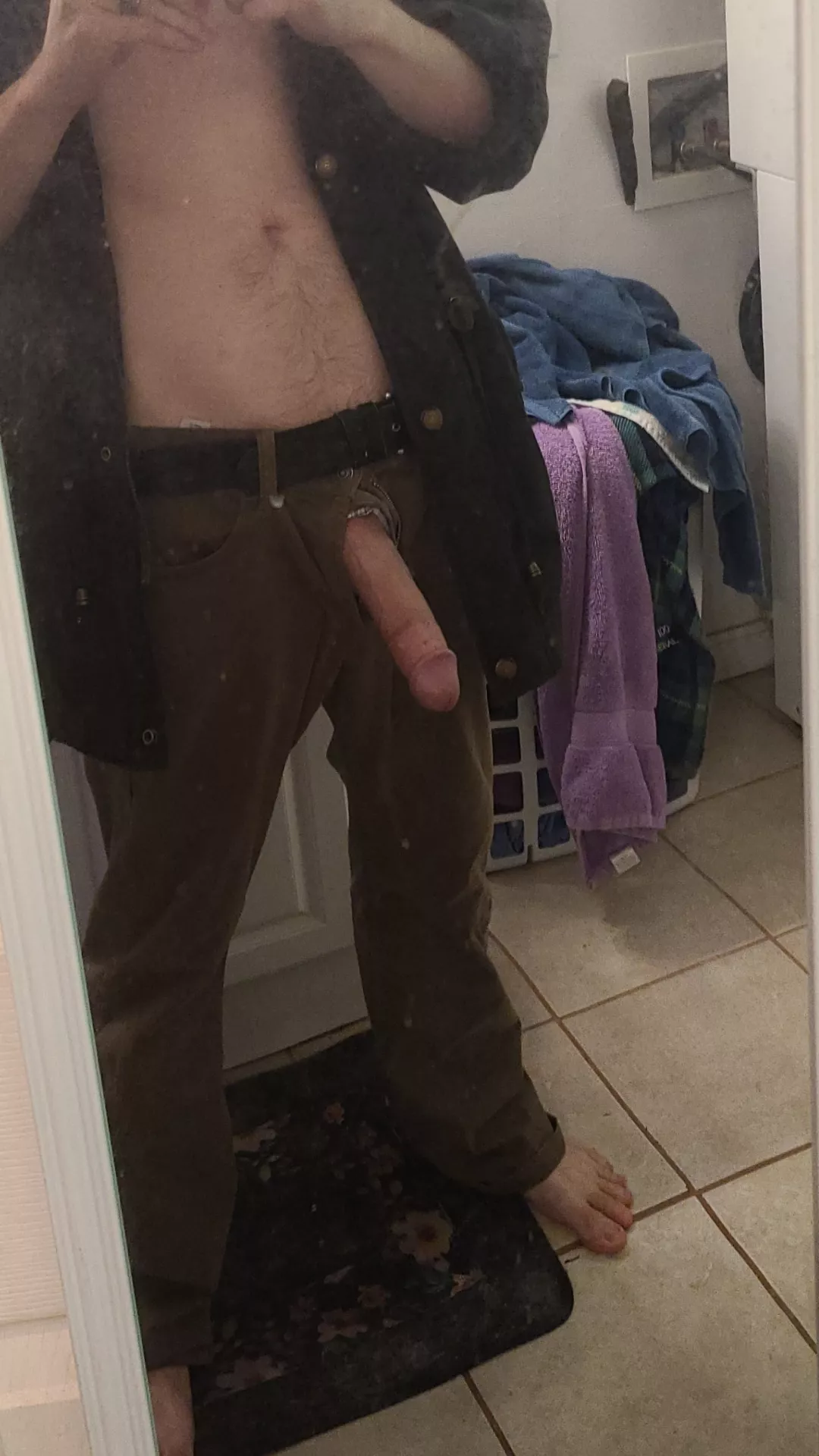 Hard time keeping it in my pants today 😂 [28M]