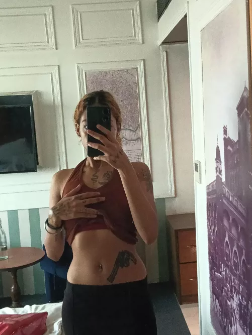 Hoping to find a sugar daddy in Kolkata.