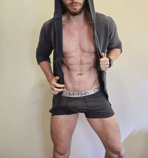 Hurt myself, can't gym today.. sad day