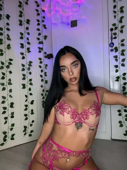 I do the dishes and you let me sit on your face, deal?