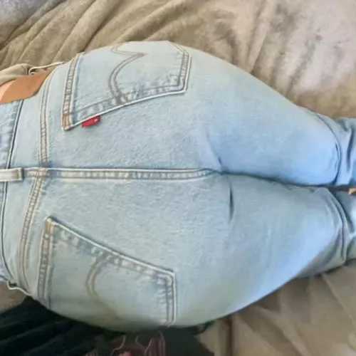 I got spanked in my Levi’s 