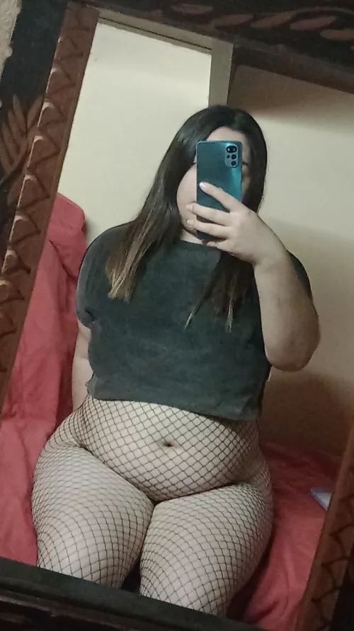 I hope you like the look of my fishnet stockings