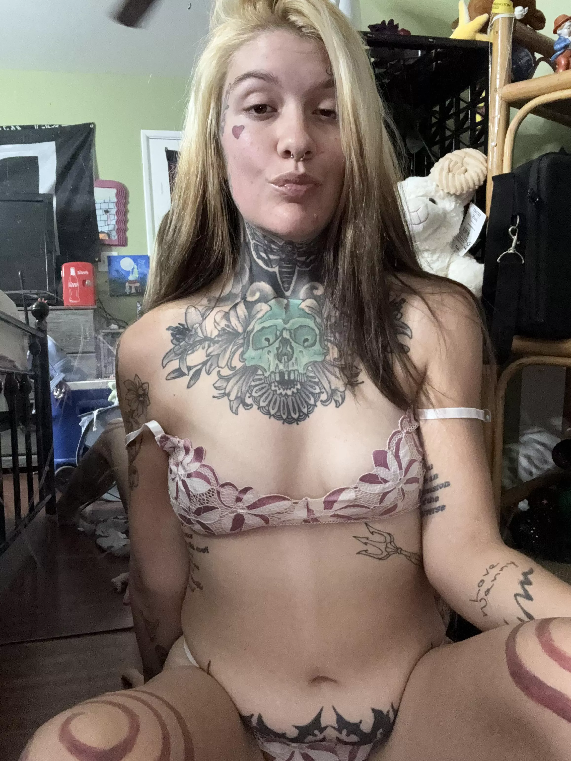 i take my best pics in my room