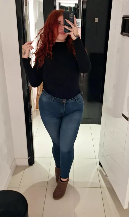 I want a little play toy to humiliate ✨️