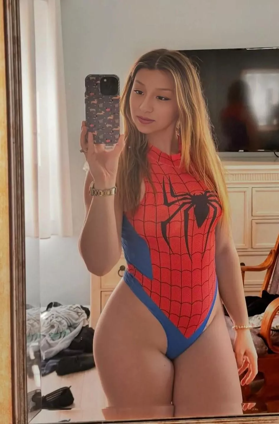 im horny who wants nudes 