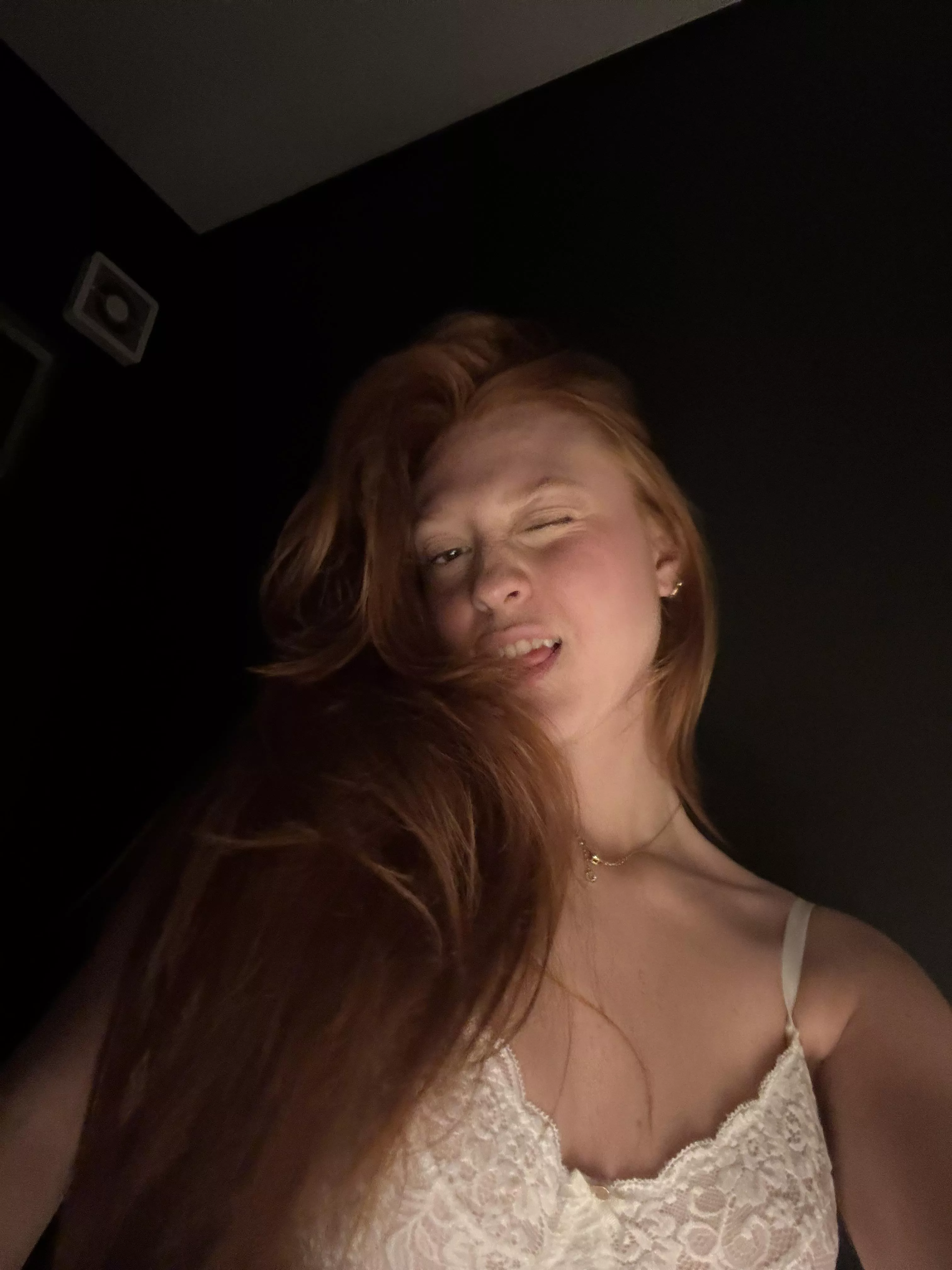 I'm so horny, please help me here.