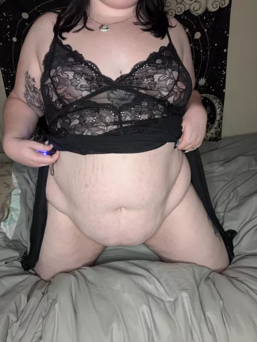 I'm starting to love my stretch marks 😍