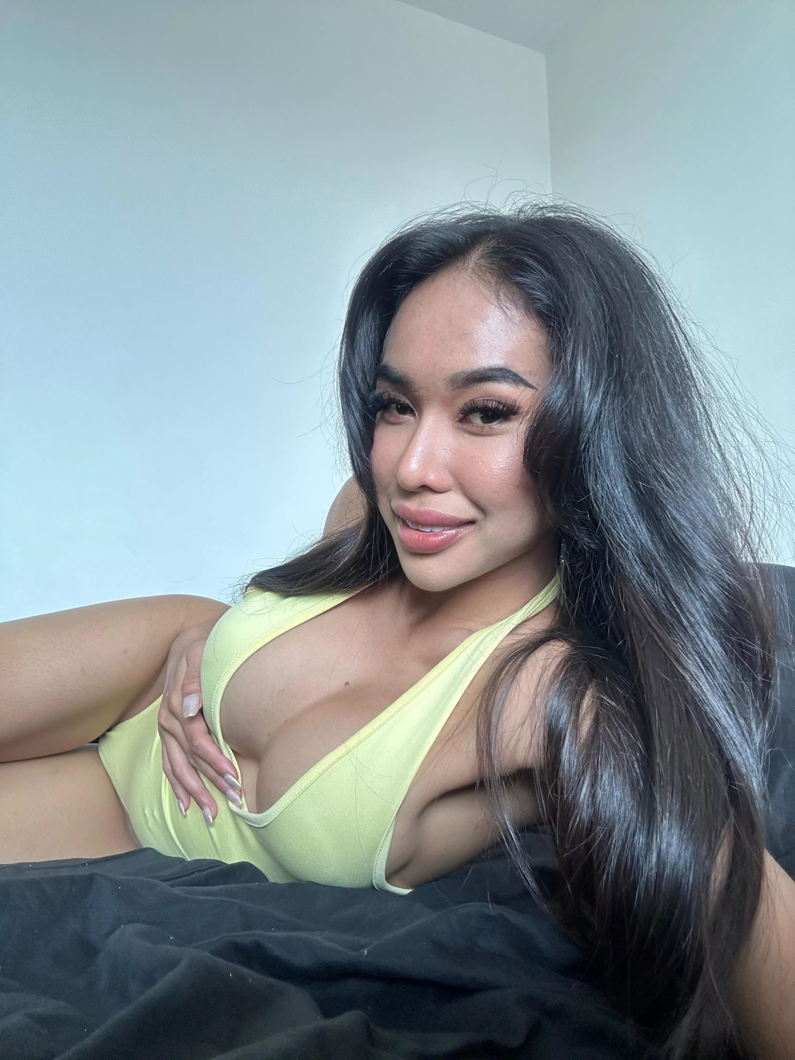 I’m waiting for you on bed 