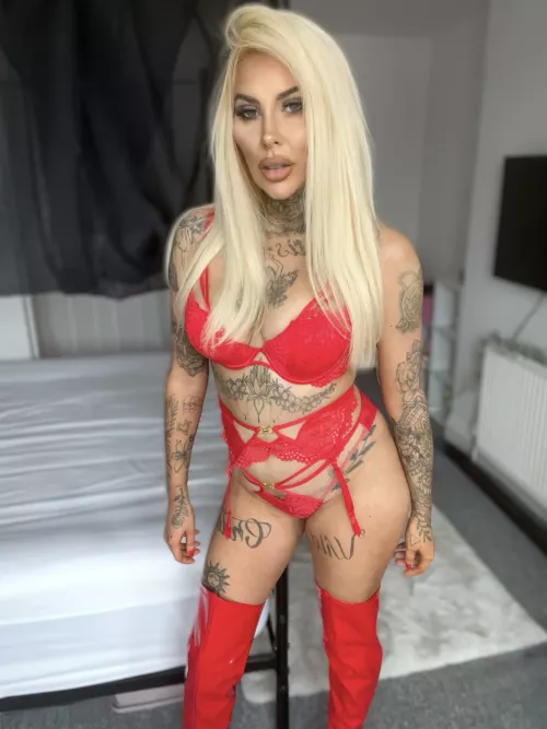 Is red your favourite colour ❤️