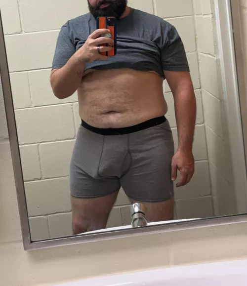 Is that a banana in my boxers or am I just happy to see you 🍌