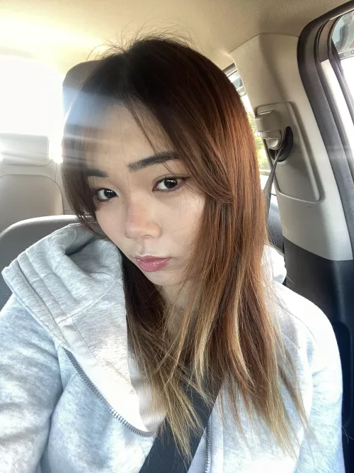 Let me handle all your problems, I’ll take good care of you and your money 🤭