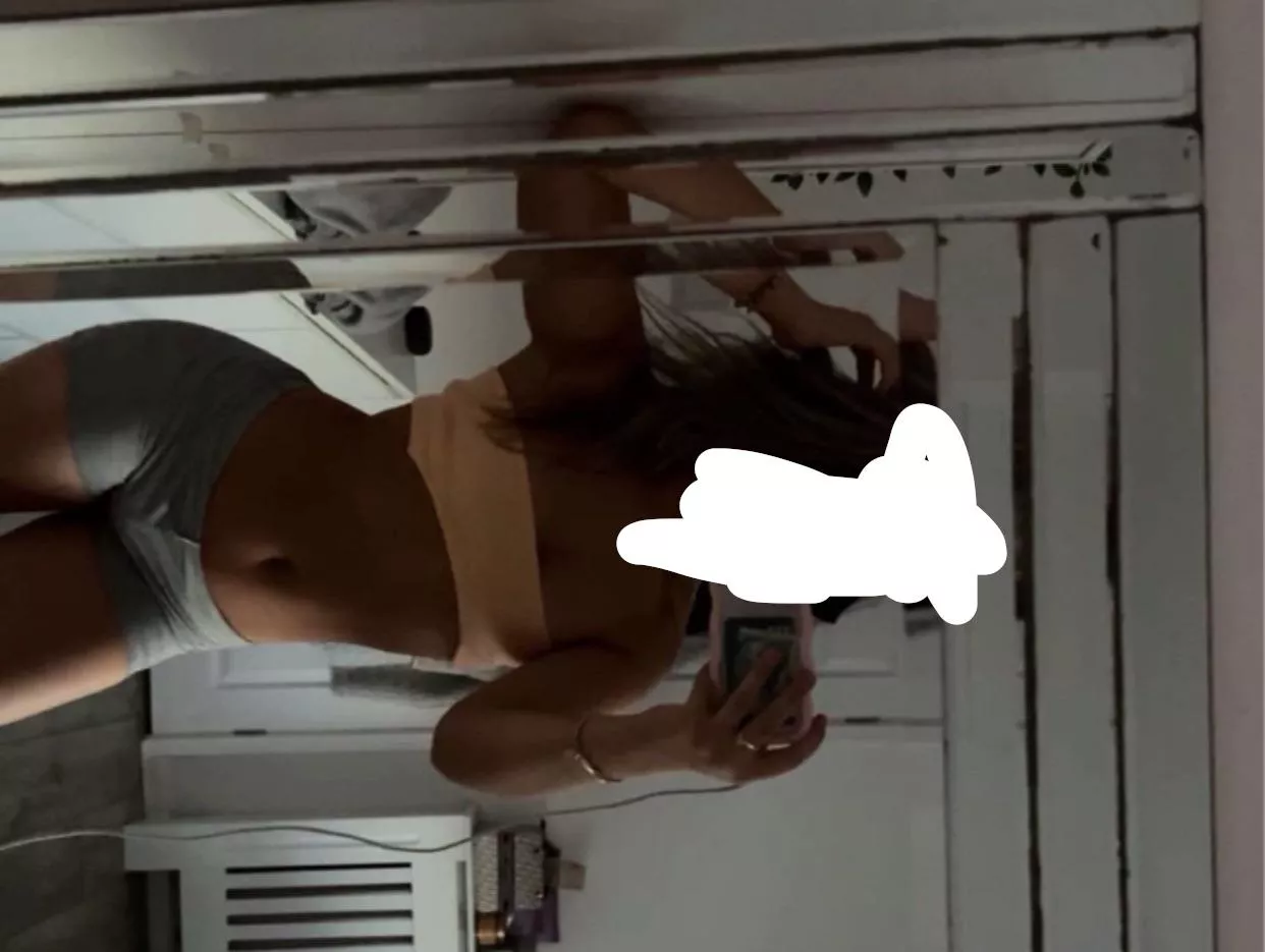 little chav gypsy beauty ready for a spa day