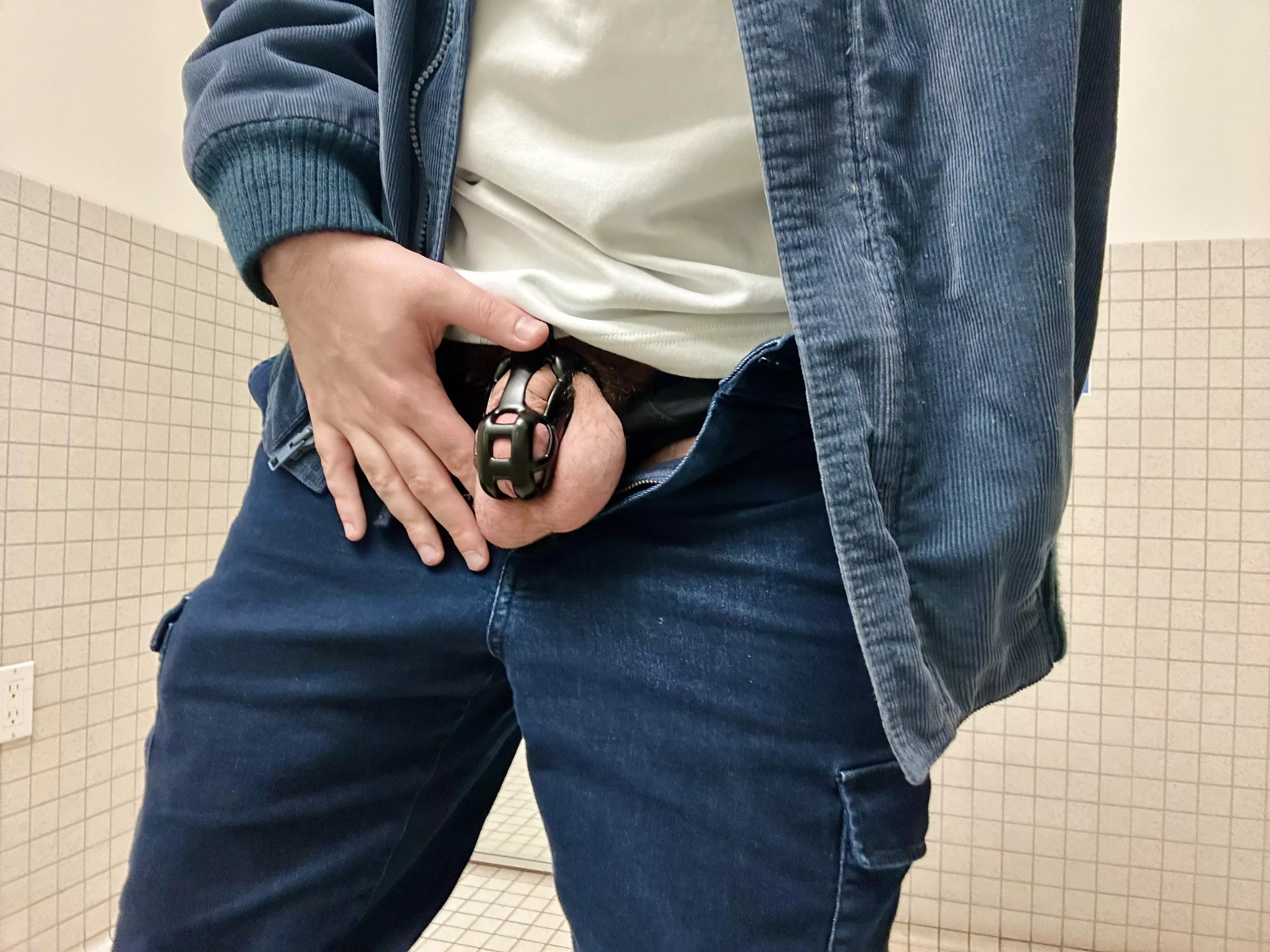 Locked at work, can’t tell if it’s making me more or less distracted