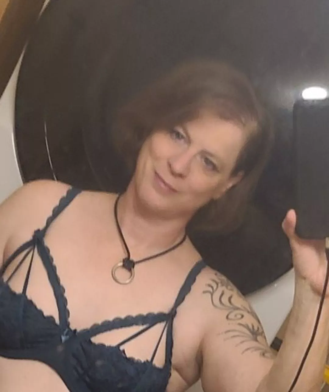 Looking for a play partner 