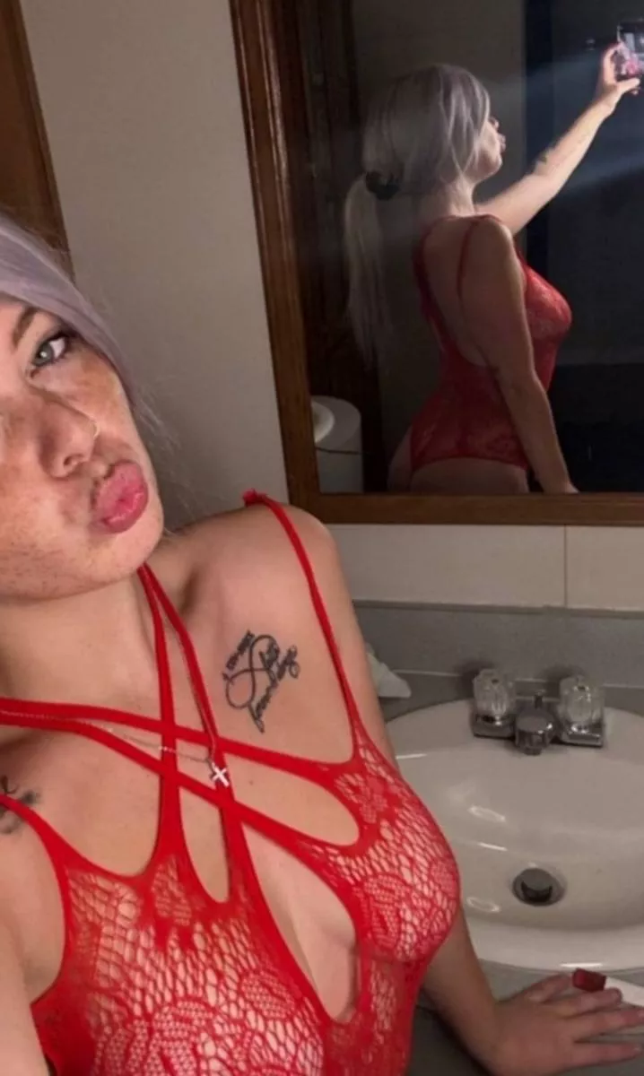 Looking Like a Snack In My Nightdress ;)