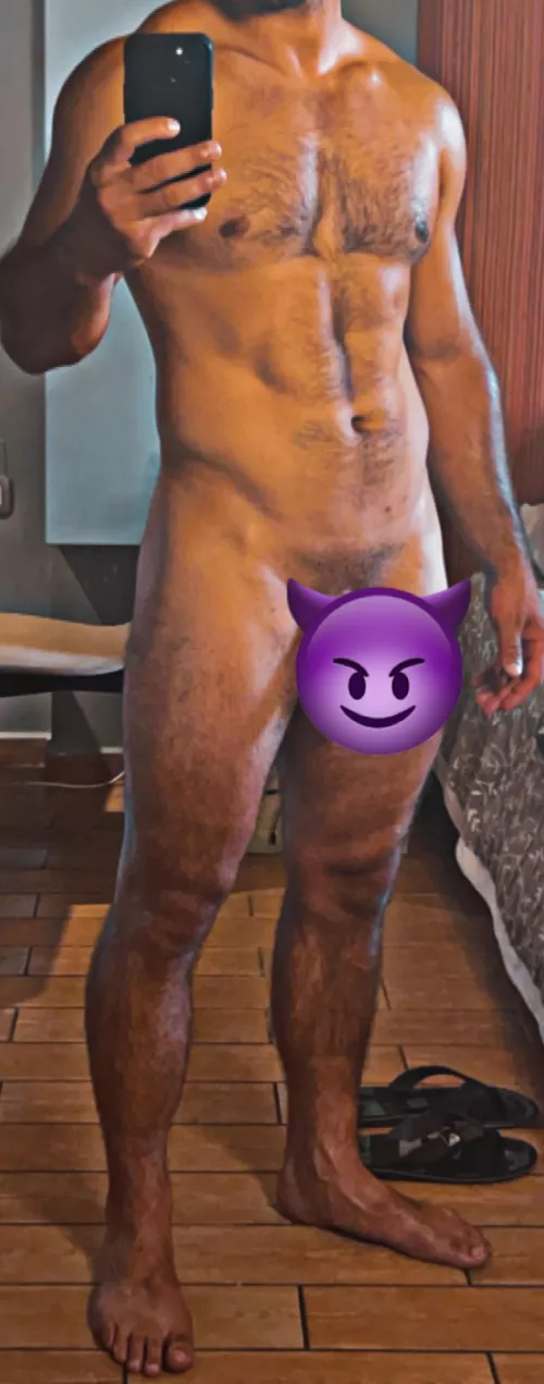M 28 giving massage (female only) 